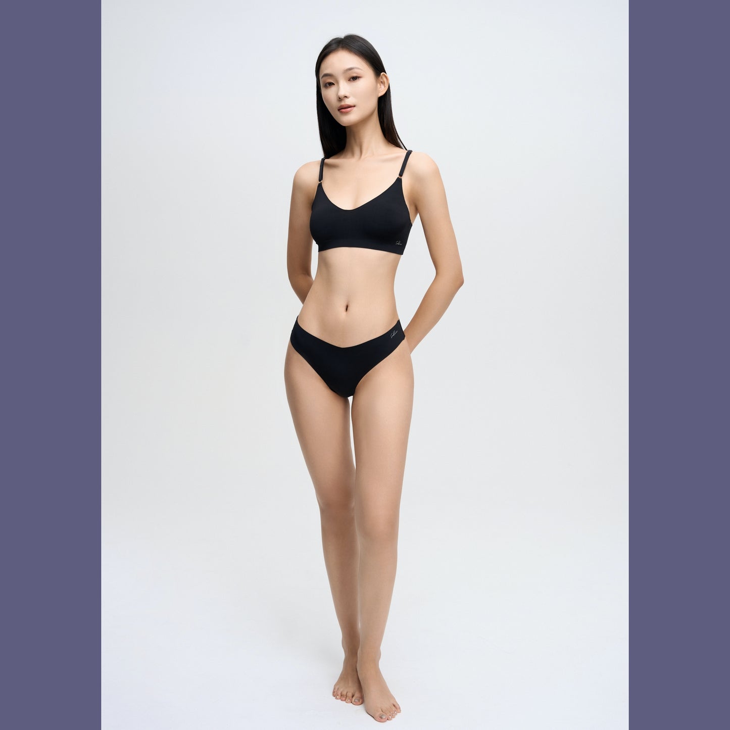1+1: V-Neck Travel Bra Set with Silicone Breathable Nipple Cover - Black